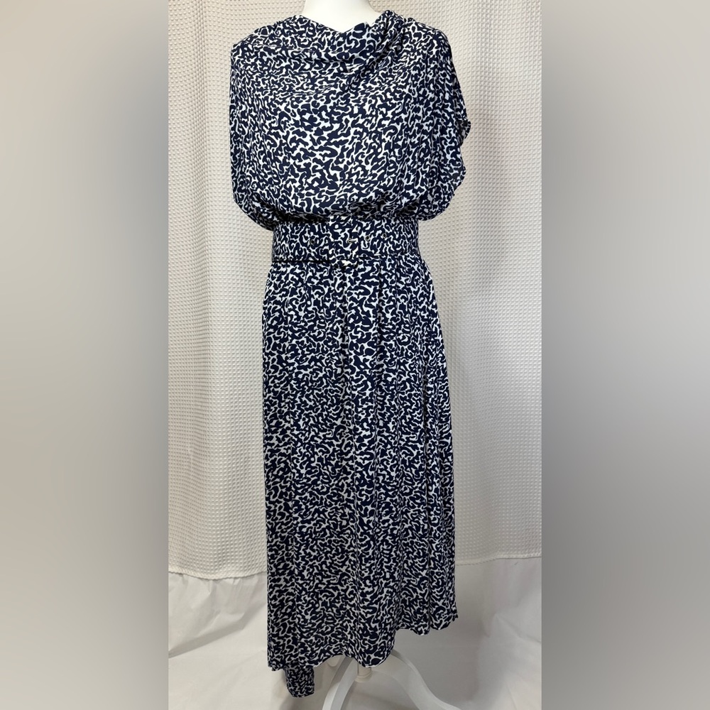 Pre-Owned Gibson & Latimer Navy White Midi Dress Sz 6/8 Belted Draped Neck